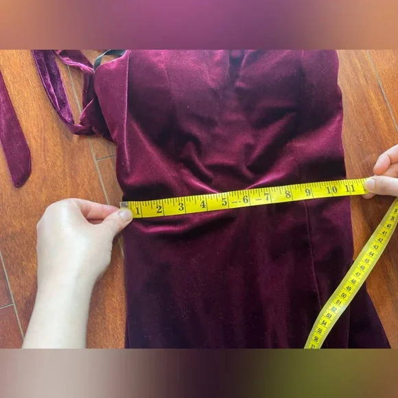 Christina Lace-Up Back Velvet Dress (Burgundy) - Picture 13 of 15